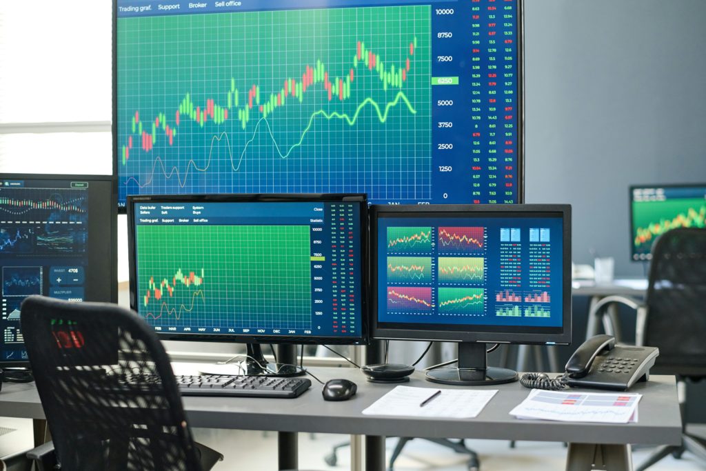 AI agentic trading via de Robinhood exchange 